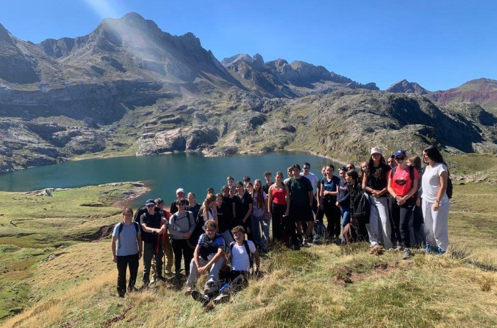 Sur les traces des montagnes : immersion géologique dans les Pyrénées